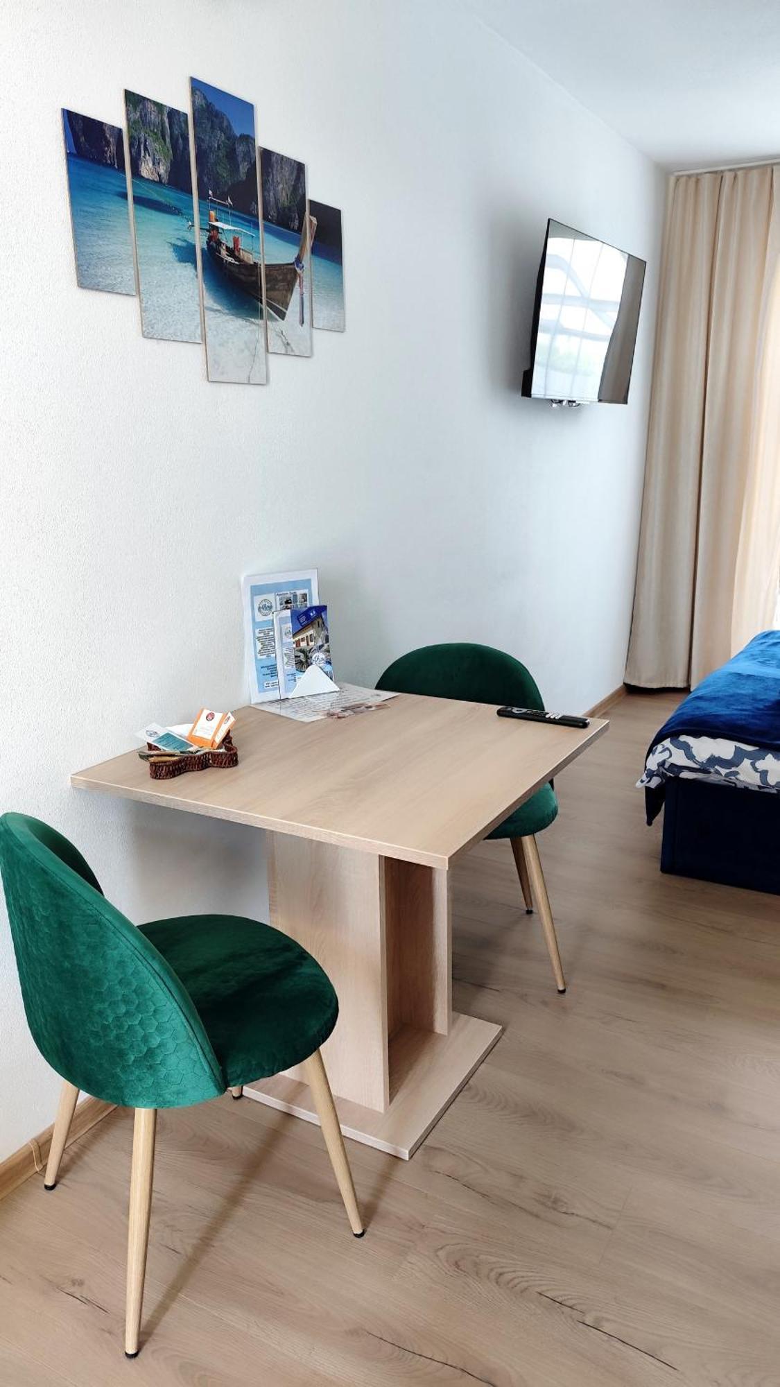 Ahoy Relax Apartmany Nesvady Exterior foto